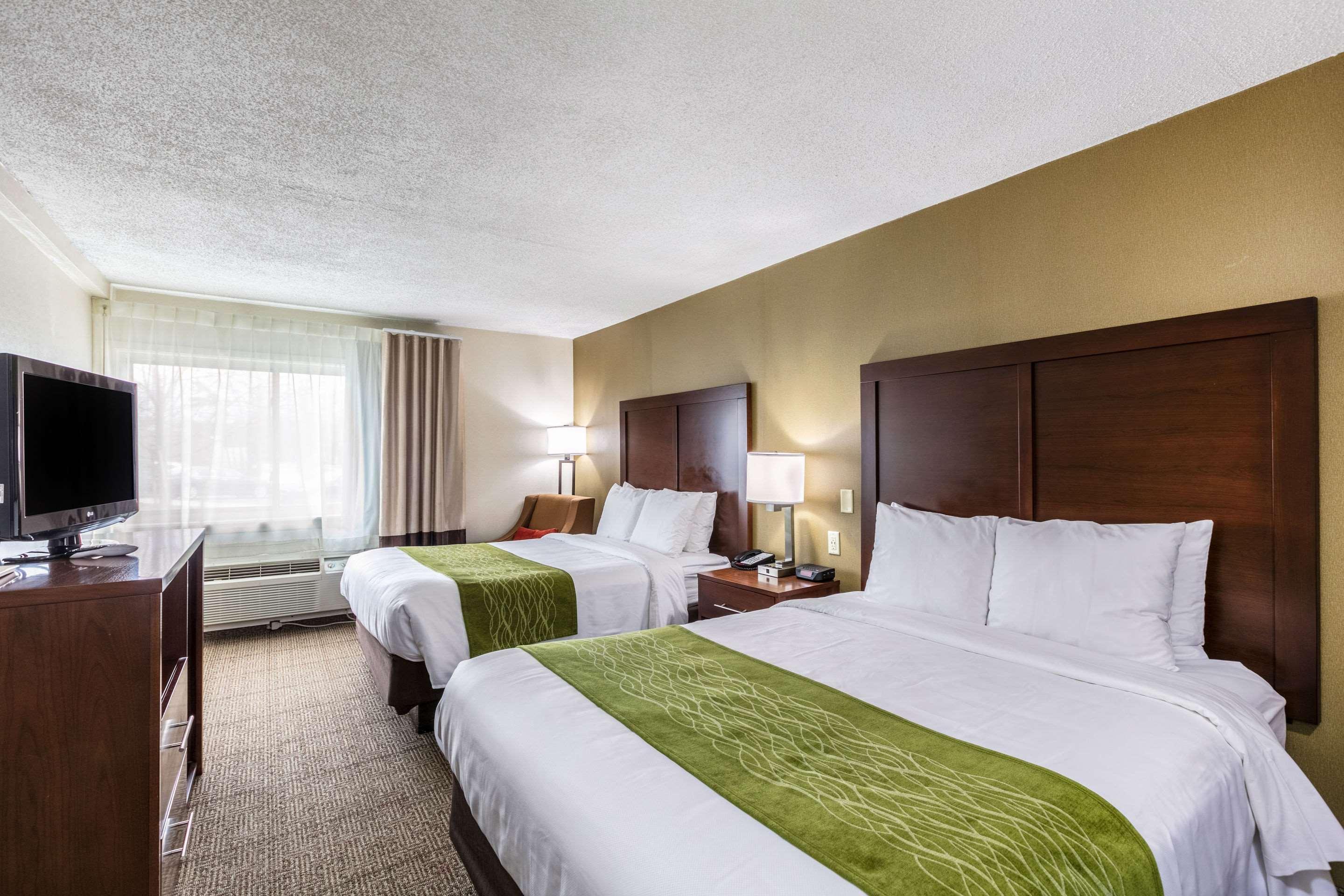 Comfort Inn Medford-Long Island Экстерьер фото