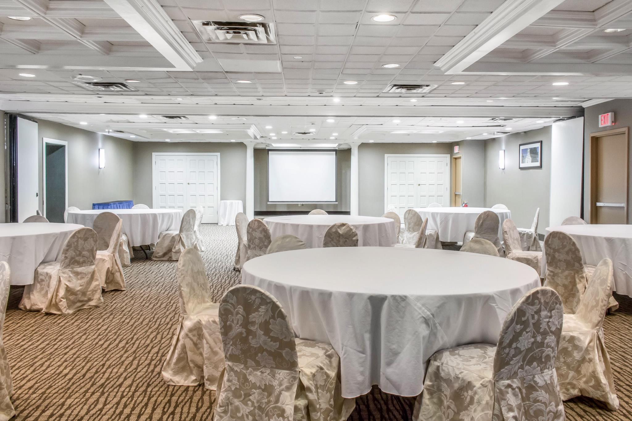 Comfort Inn Medford-Long Island Экстерьер фото
