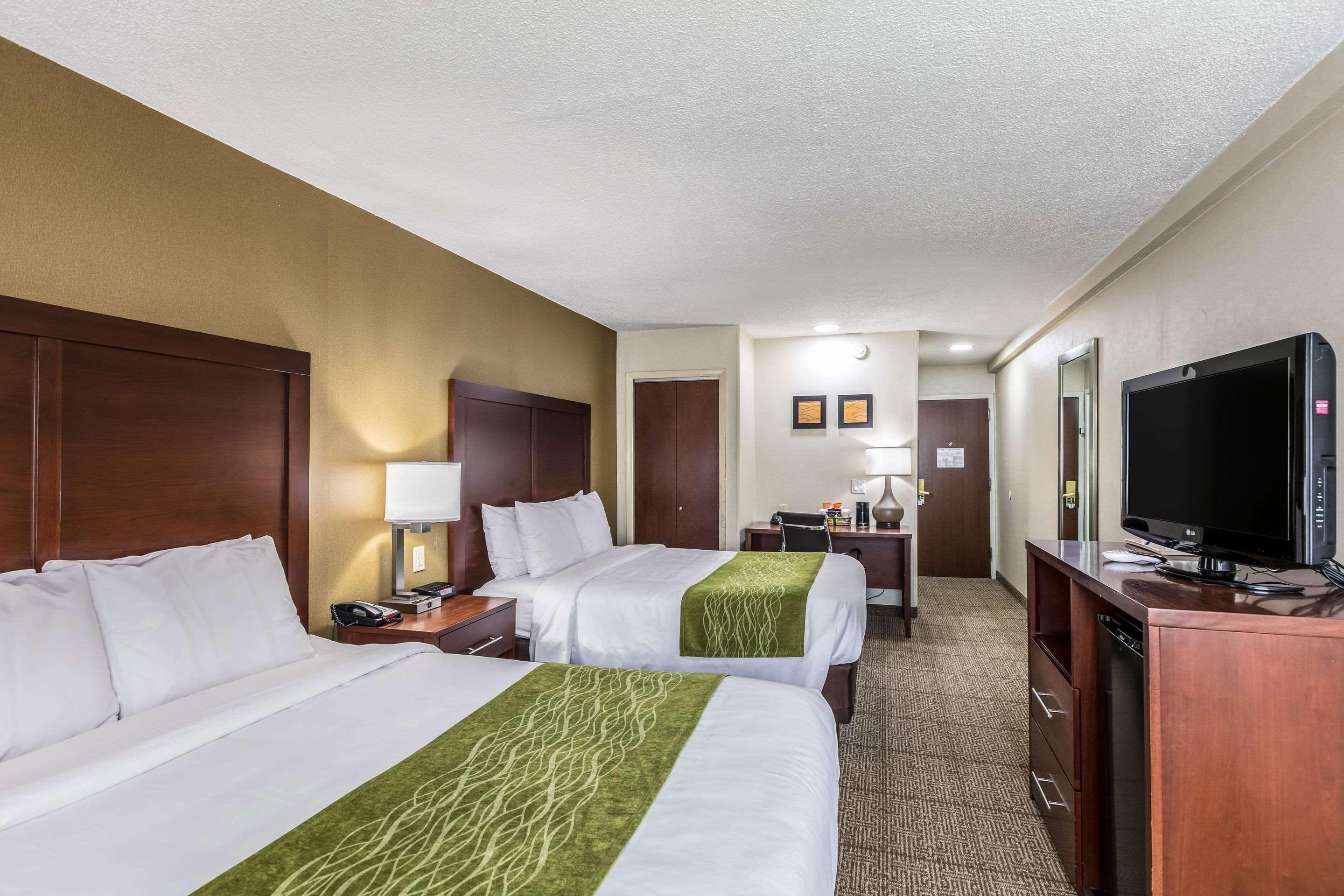 Comfort Inn Medford-Long Island Экстерьер фото
