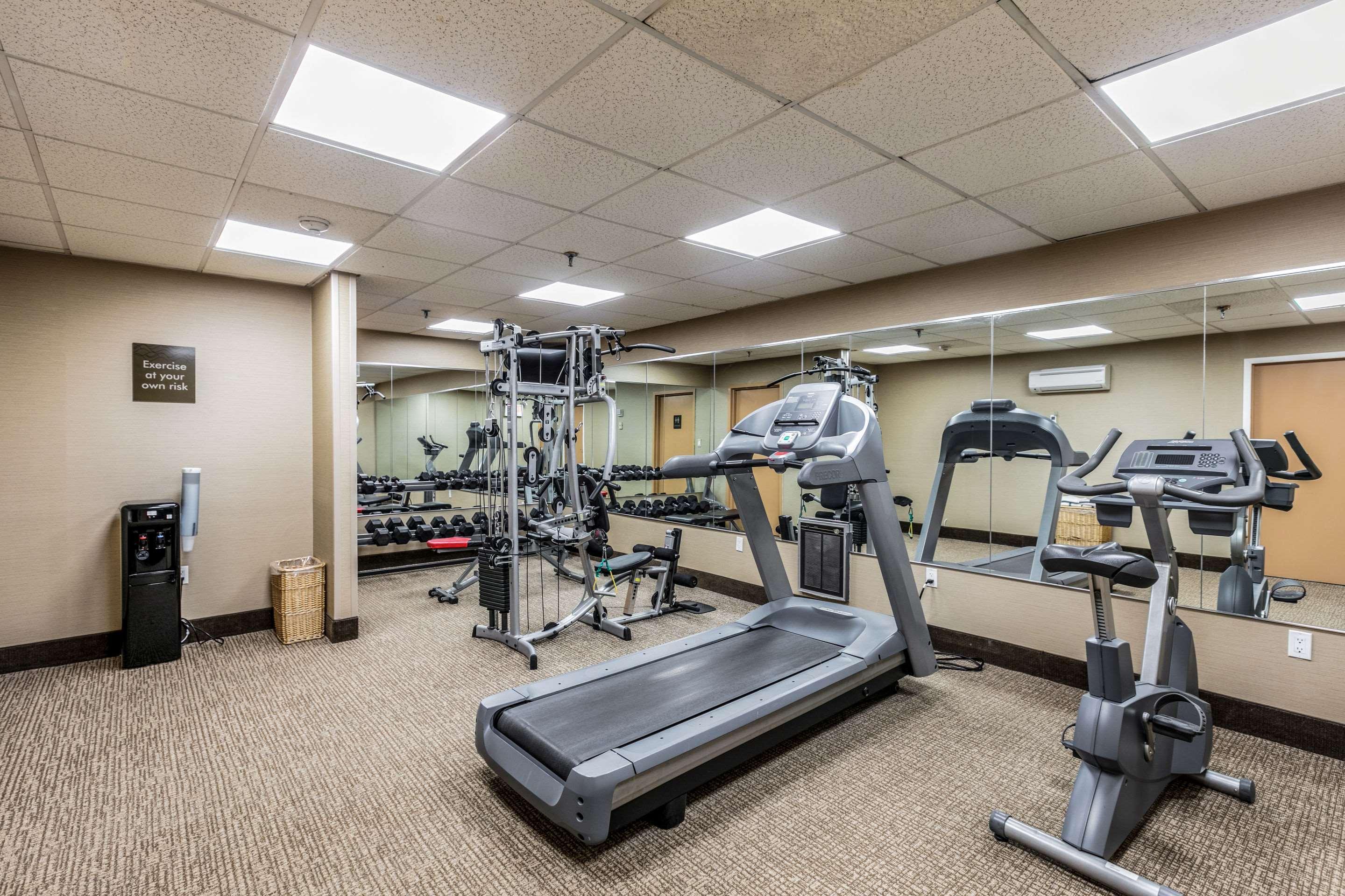 Comfort Inn Medford-Long Island Экстерьер фото