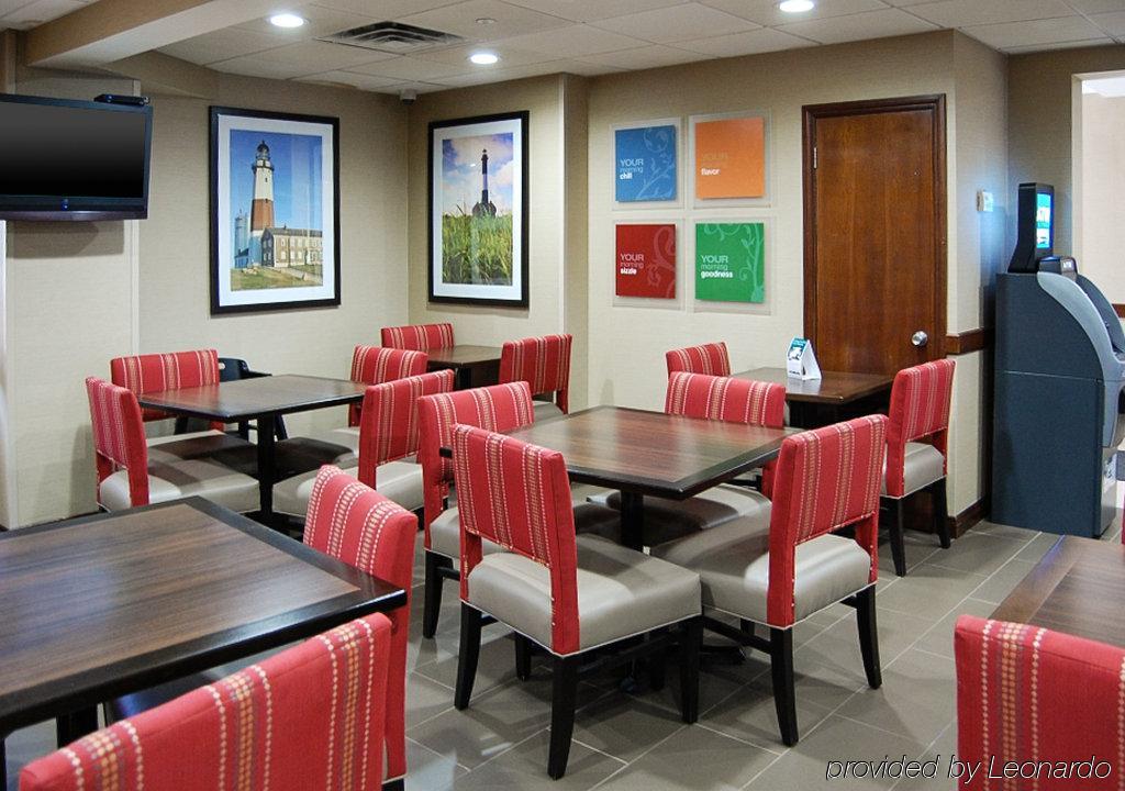 Comfort Inn Medford-Long Island Экстерьер фото