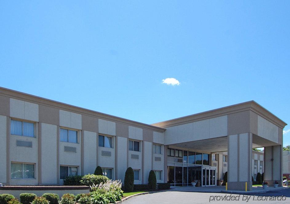 Comfort Inn Medford-Long Island Экстерьер фото