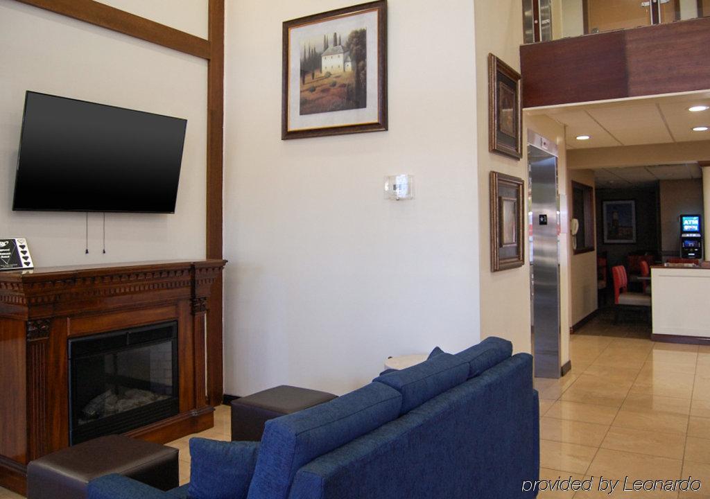 Comfort Inn Medford-Long Island Экстерьер фото