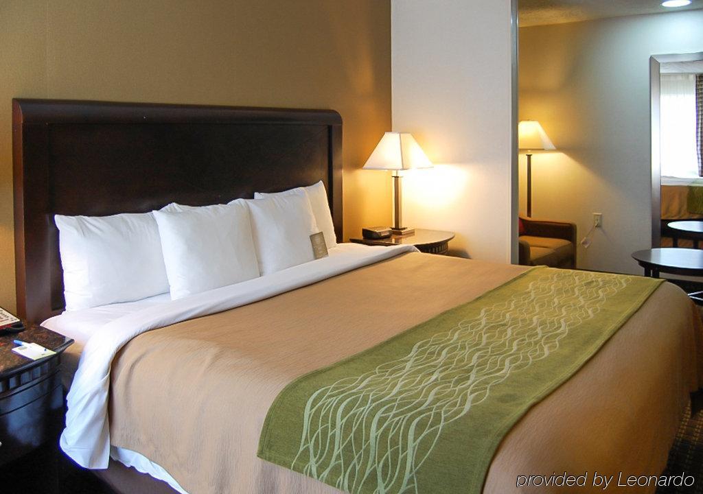 Comfort Inn Medford-Long Island Экстерьер фото